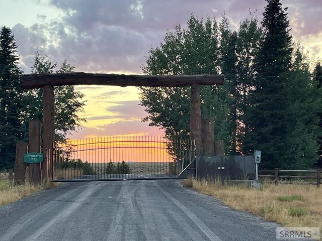 3797 Taylor Mountain Drive, Island Park, ID 83429