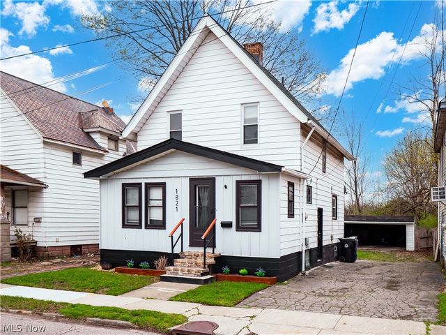 1821 Kenneth Avenue, Cleveland, OH 44109