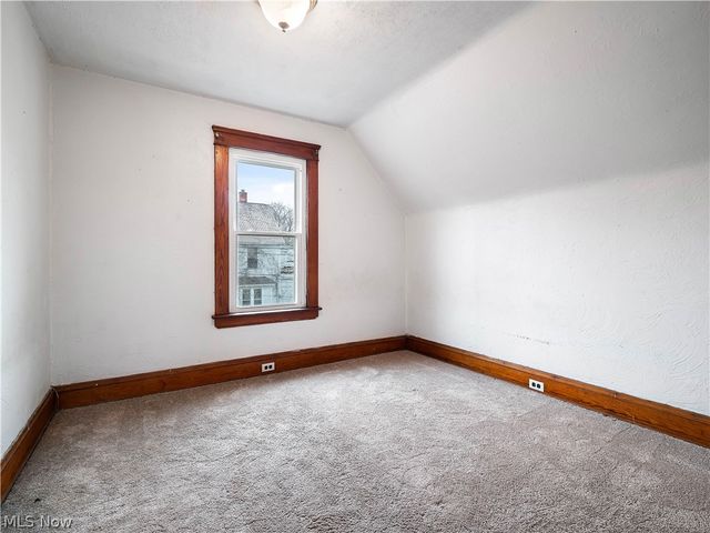 1821 Kenneth Avenue, Cleveland, OH 44109