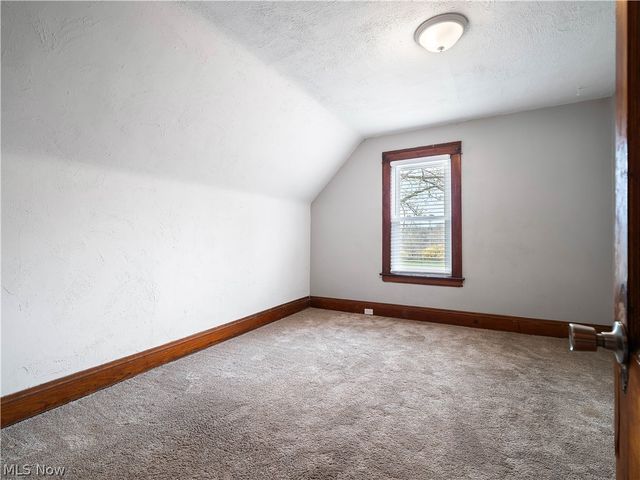 1821 Kenneth Avenue, Cleveland, OH 44109