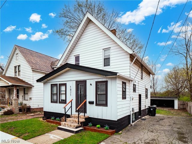 1821 Kenneth Avenue, Cleveland, OH 44109