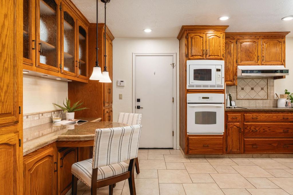 Image 17 of property listing at 578 E Everglade Avenue, Fresno, CA 93720