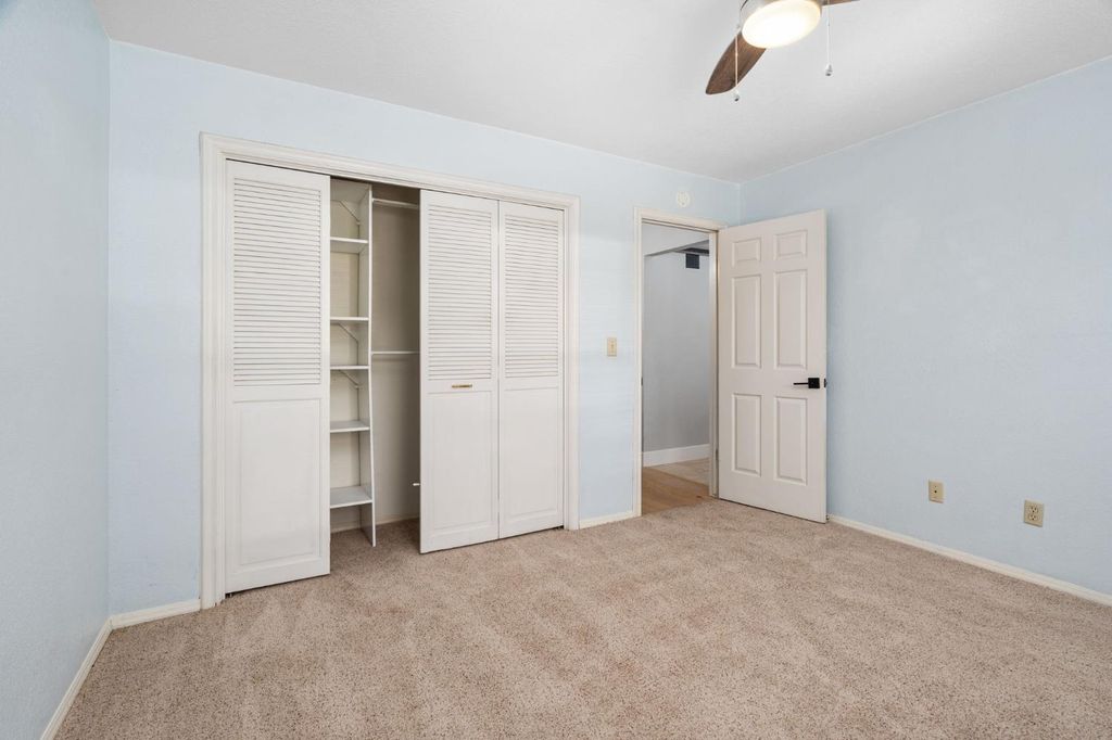 Image 24 of property listing at 578 E Everglade Avenue, Fresno, CA 93720