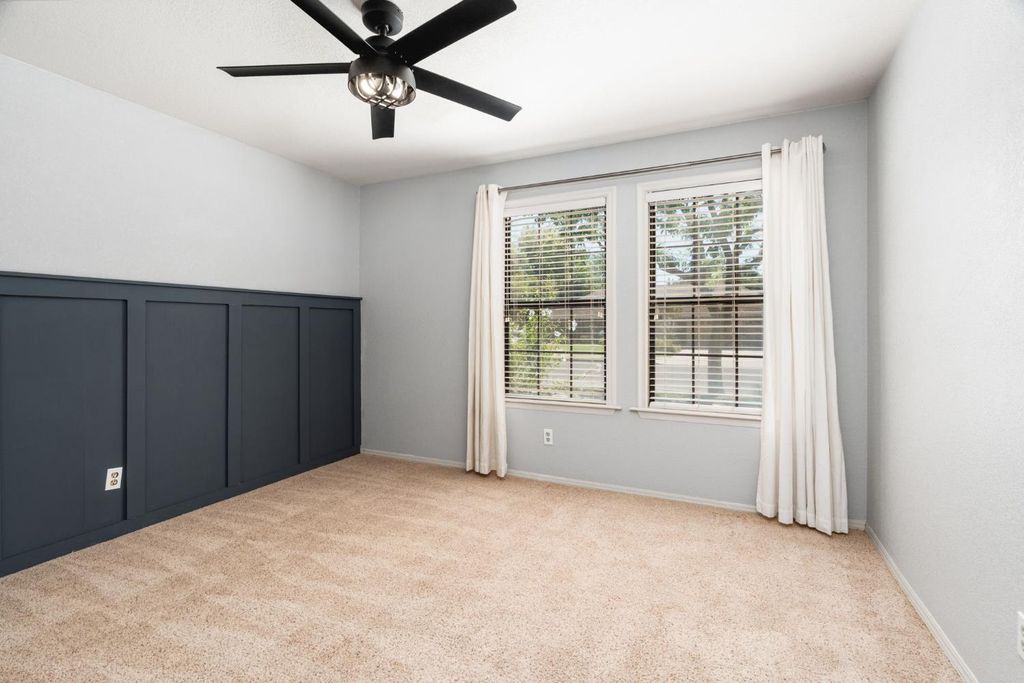 Image 26 of property listing at 578 E Everglade Avenue, Fresno, CA 93720