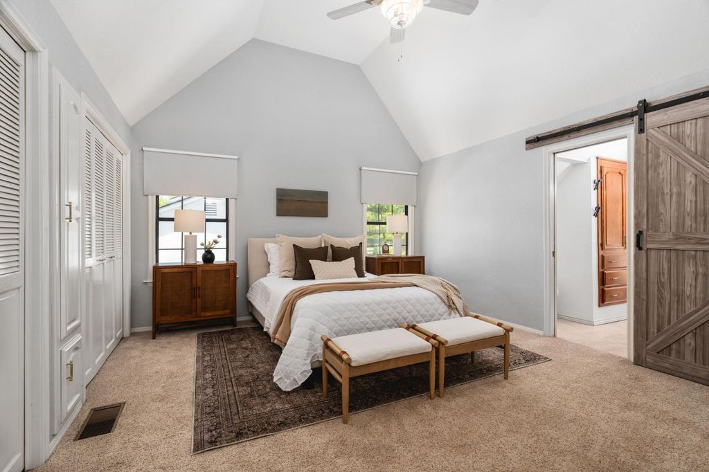 Image 29 of property listing at 578 E Everglade Avenue, Fresno, CA 93720