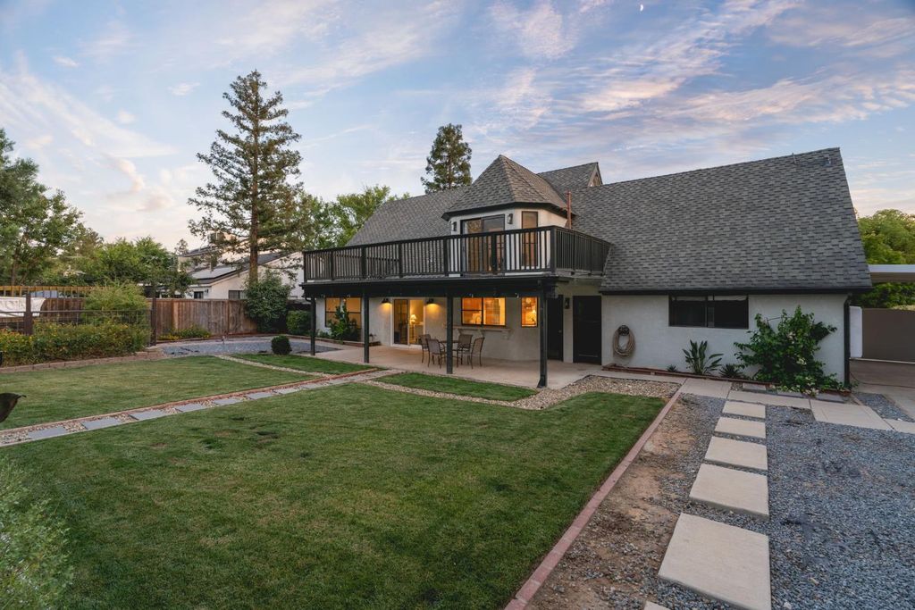 Image 42 of property listing at 578 E Everglade Avenue, Fresno, CA 93720