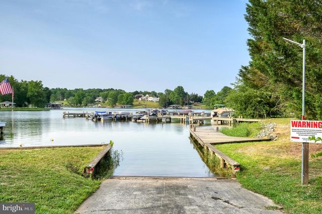 6200 BILLS RD, Mineral, VA 23117