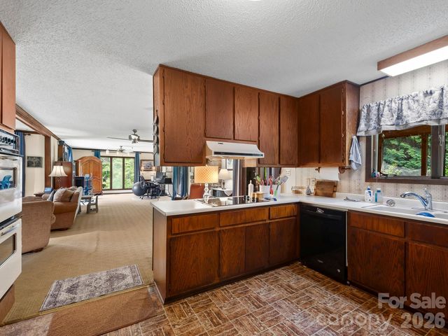 343 White Pine Drive, Fletcher, NC 28732