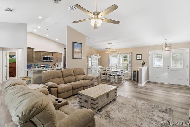 2940 W Beamwood Drive, Beverly Hills, FL 34465