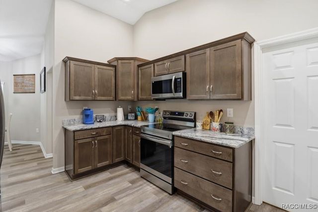 2940 W Beamwood Drive, Beverly Hills, FL 34465