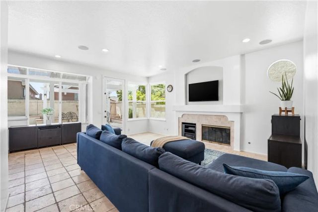 24 Calabria, Lake Forest, CA 92610