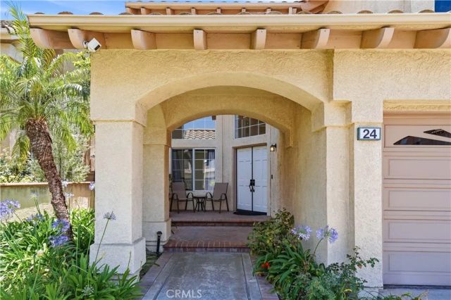 24 Calabria, Lake Forest, CA 92610
