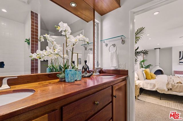4334 Huntley Avenue, Culver City, CA 90230