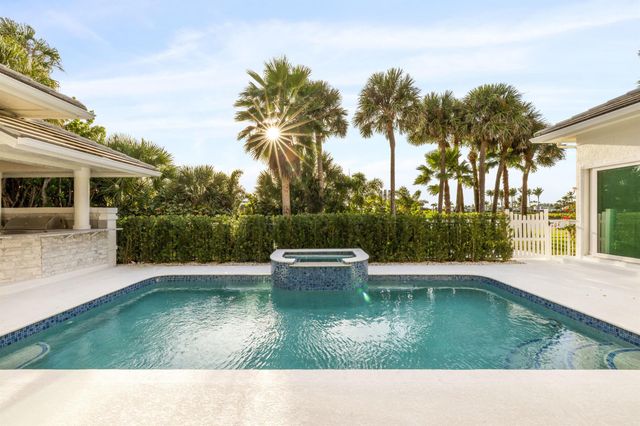 2925 SE Dune Drive, Stuart, FL 34996