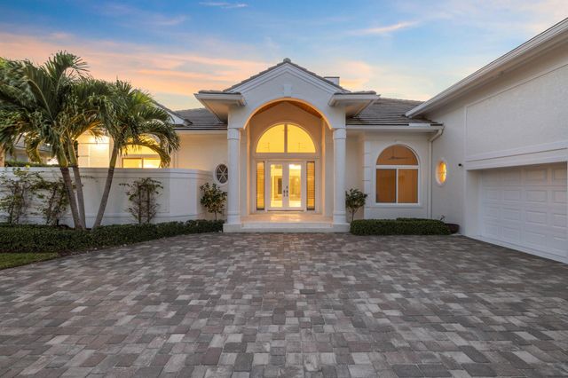 2925 SE Dune Drive, Stuart, FL 34996