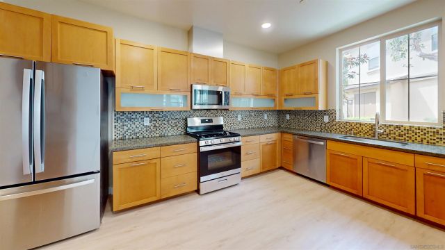 10710 Canyon Grove Trl 31, San Diego, CA 92130