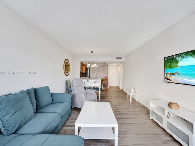 1351 NE Miami Gardens Drive 203E, Miami, FL 33179