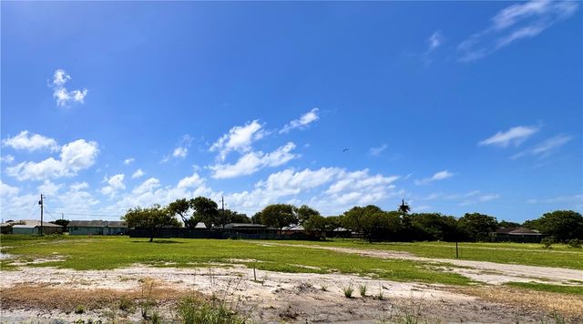 5441 Lula St, Corpus Christi, TX 78412