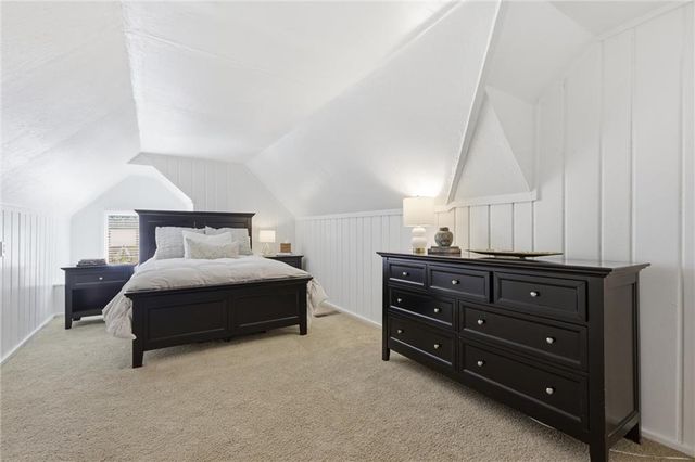 5427 Canterbury Road, Fairway, KS 66205
