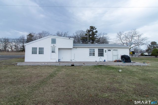 296 East Main Street, Clinton, CT 06413