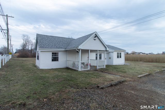 296 East Main Street, Clinton, CT 06413