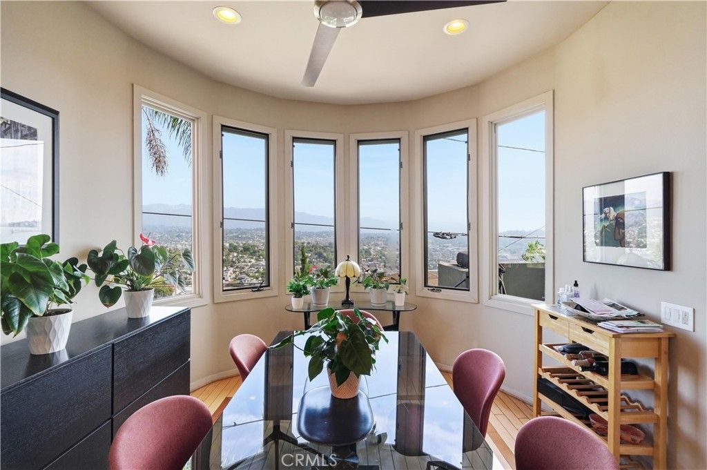 Image 9 of property listing at 611 Cross Avenue, Los Angeles, CA 90065