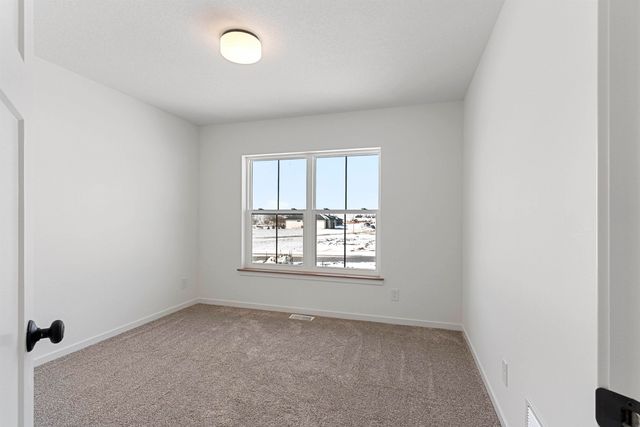 1427 Sandstone Lane, Cedar Falls, IA 50613