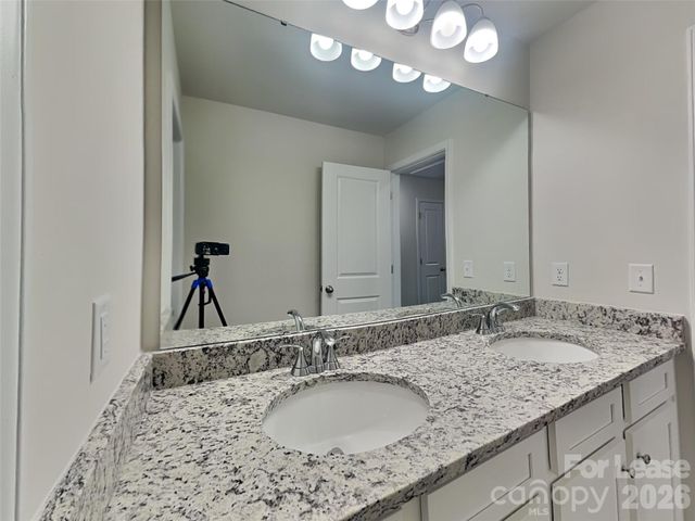 123 Halesworth Road, Mooresville, NC 28117