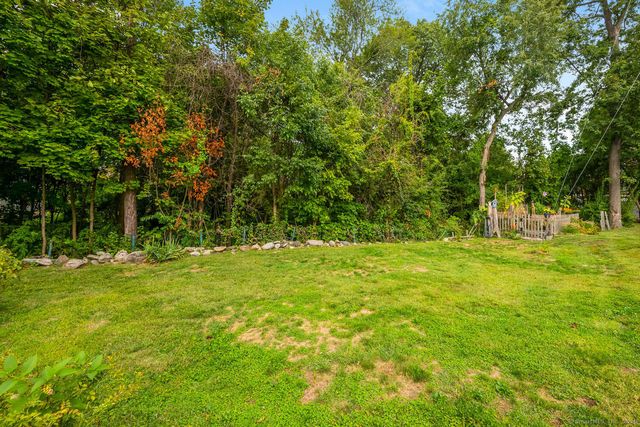 27 North Bridge Street, Norwalk, CT 06855