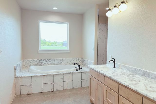 1050 Dove Hill Branch, Weatherford, TX 76088