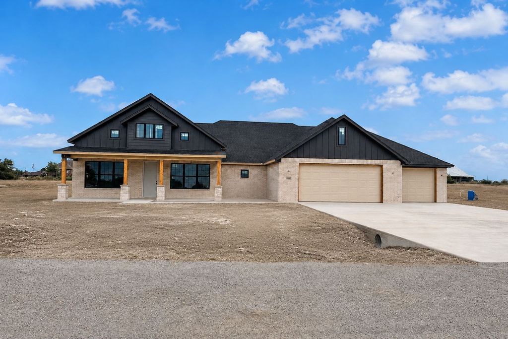 1050 Dove Hill Branch, Weatherford, TX 76088