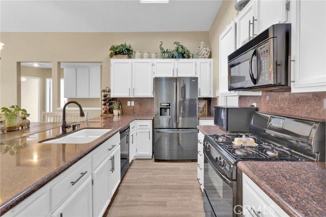 14386 Stone Creek Trail, Hesperia, CA 92344