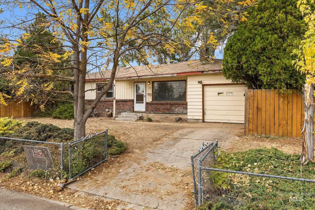 7609 W Cambridge Dr, Boise, ID 83704 photo 3