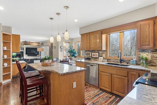 14765 38th Avenue N, Plymouth, MN 55446