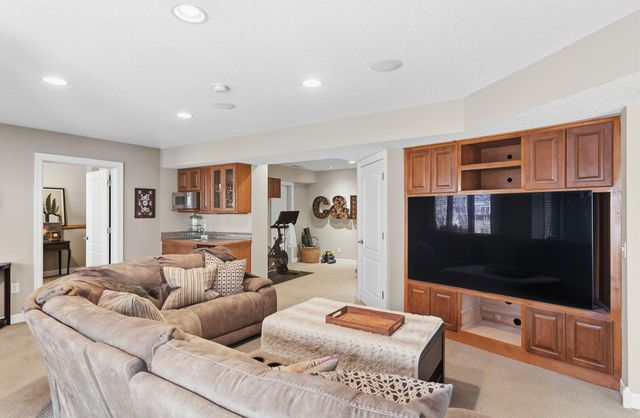 14765 38th Avenue N, Plymouth, MN 55446