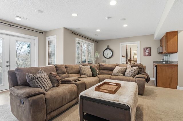 14765 38th Avenue N, Plymouth, MN 55446