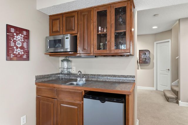 14765 38th Avenue N, Plymouth, MN 55446