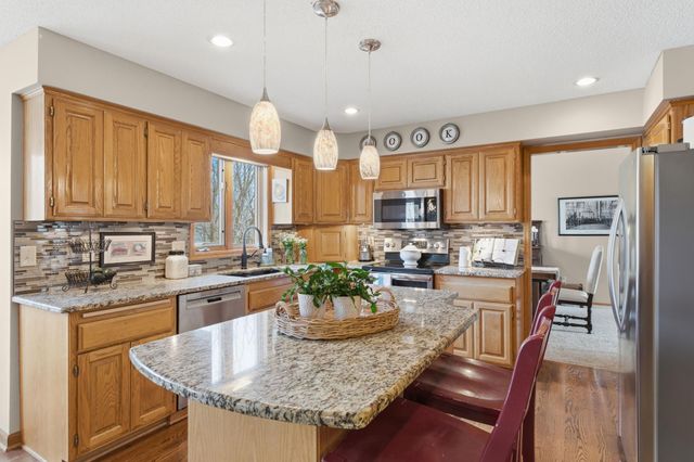 14765 38th Avenue N, Plymouth, MN 55446