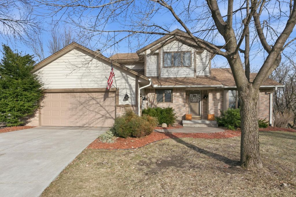 14765 38th Avenue N, Plymouth, MN 55446