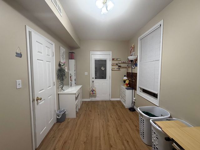 7638 W 61st Place, Summit, IL 60501