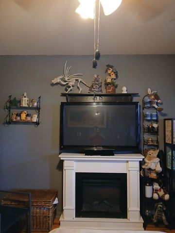 7638 W 61st Place, Summit, IL 60501