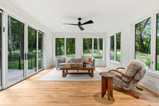 305 North Shore Dr, Minnetrista, MN 55364