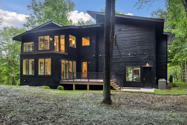 305 North Shore Dr, Minnetrista, MN 55364