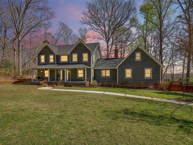 315 Earles Fort Road, Landrum, SC 29356