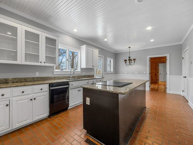 315 Earles Fort Road, Landrum, SC 29356