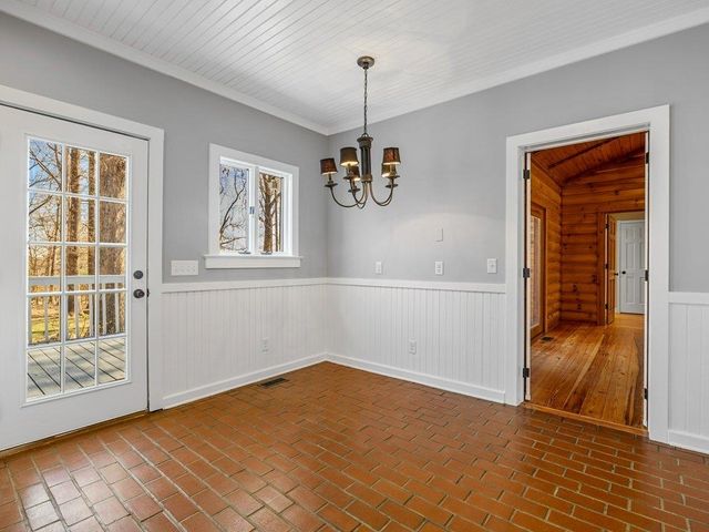 315 Earles Fort Road, Landrum, SC 29356