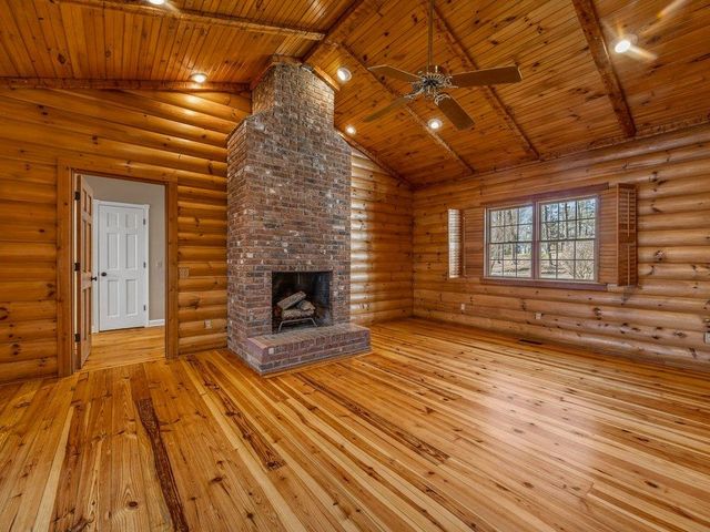 315 Earles Fort Road, Landrum, SC 29356