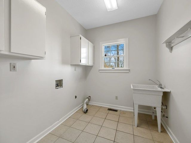 315 Earles Fort Road, Landrum, SC 29356