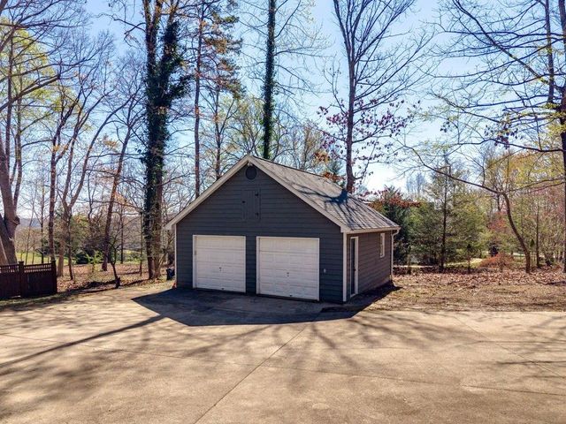 315 Earles Fort Road, Landrum, SC 29356