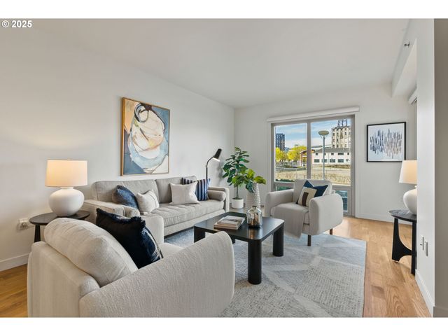 1310 Nw NAITO Pkwy 105, Portland, OR 97209